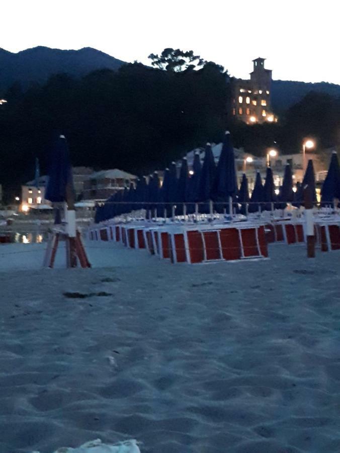 Appartamento Terrazza Vista Mare Mozzafiato Moneglia Luaran gambar