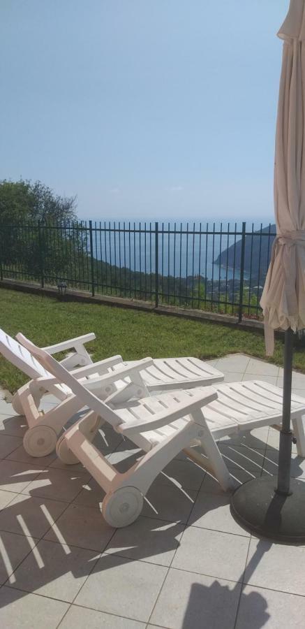 Appartamento Terrazza Vista Mare Mozzafiato Moneglia Luaran gambar